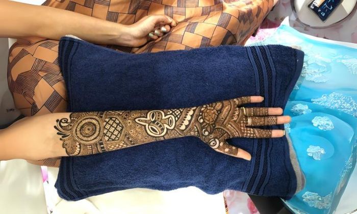Prajakta Mehndi Artist